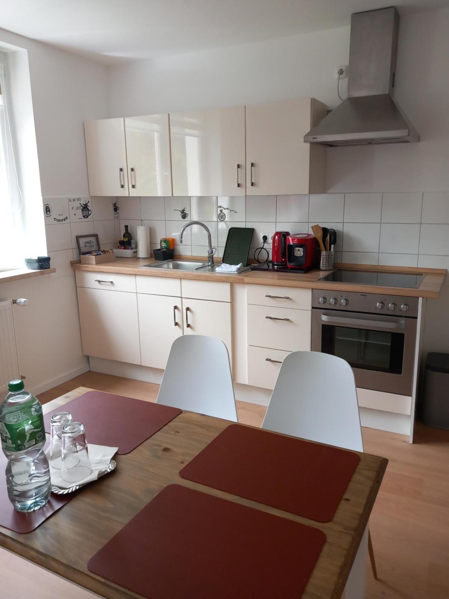 City Apartment Duisburg 1#Netflix &Wlan &Kingsize Bett &Kaffee Maschine & Central & 500M Innenhafen & 2 Min U Bahn Ngoại thất bức ảnh